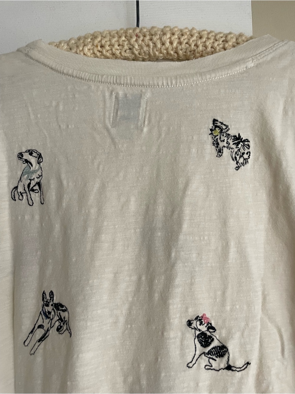 Anthropologie Caitlin Boxy T-Shirt by Maeve - Embroidered Edition - Dogs - Sz L - Picture 9 of 10